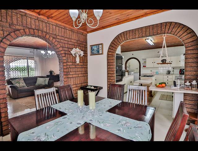 4 BEDROOM HOUSE FOR SALE IN SHERWOOD